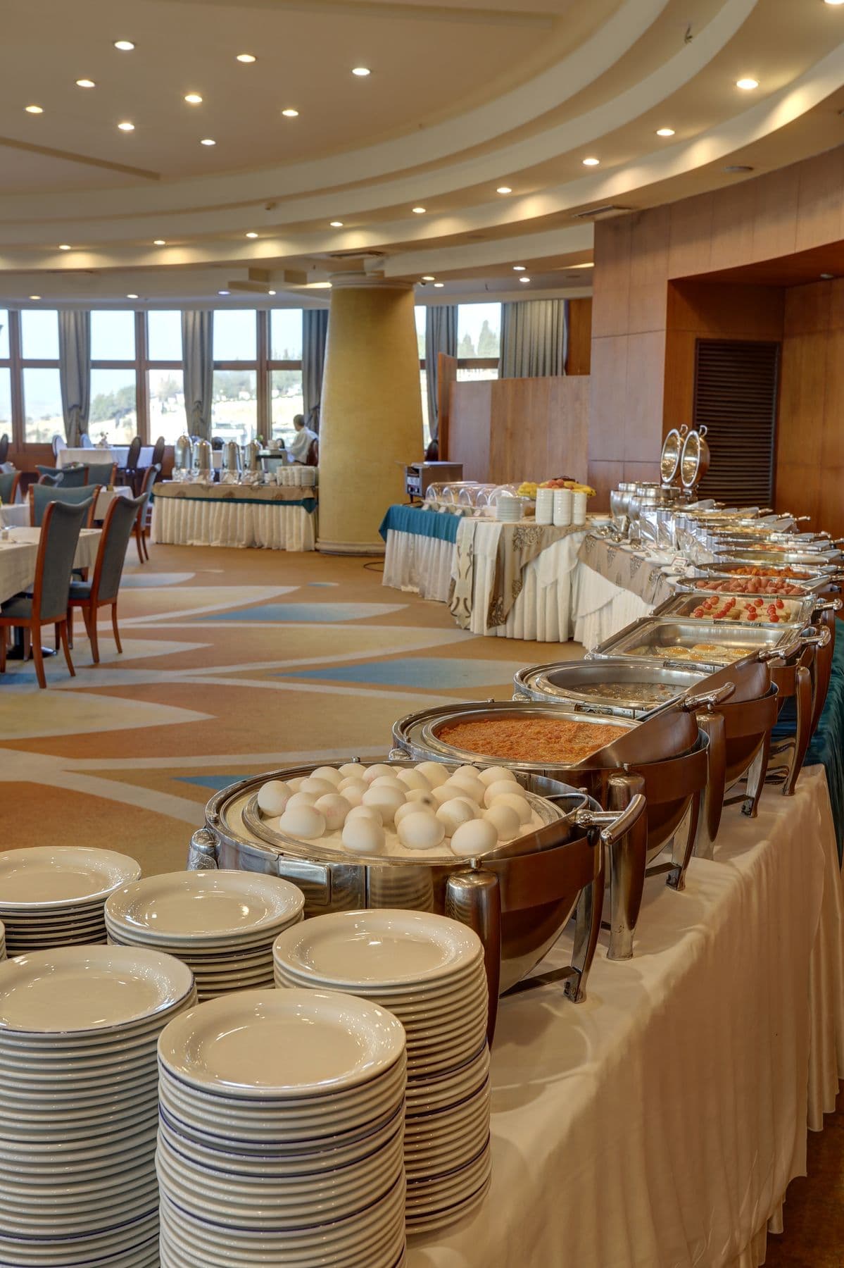 Elegant Indian catering presentation